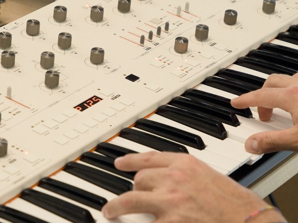Frap Tools to take on high-end keyboard synthesizer market with ‘West Coast’ MAGNOLIA