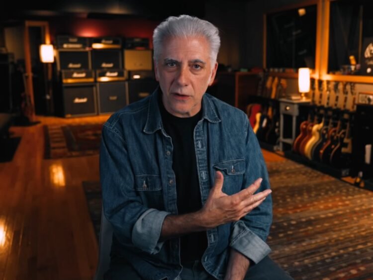Rick Beato says most modern popstars are just “vehicles” for songs crafted by professional songwriters Rick Beato says most modern popstars are just “vehicles” for songs crafted by professional songwriters