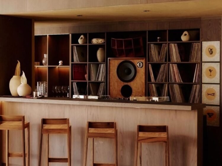 Ibiza finally has an audiophile bar Ibiza finally has an audiophile bar