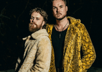 Pop Rap Duo HeyHolly Find Power in Letting Go with “Glitter”