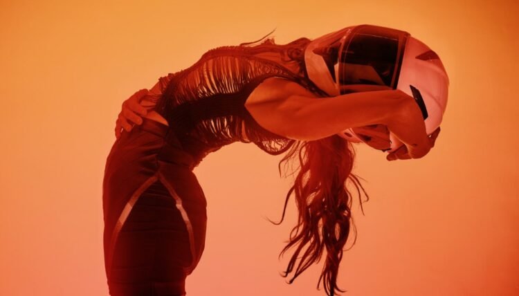 How the Kontrol S88 keyboard helps Kaitlyn Aurelia Smith translate emotion into structure