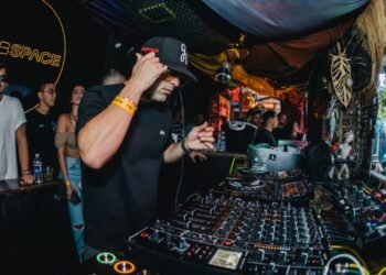 From the club to the studio: Avision’s Battery workflow