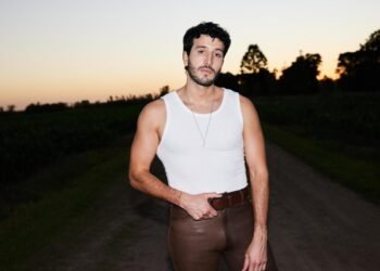 Sebastián Yatra Hits No. 1 Milestone on Latin Airplay Chart