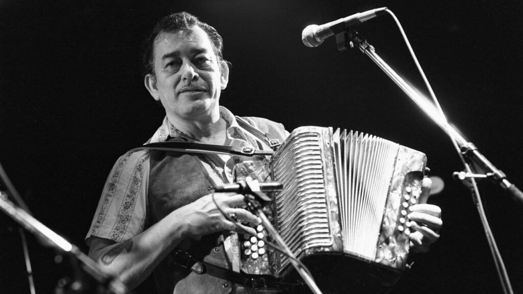 Flaco Jiménez, Pioneering Conjunto Accordionist, Dies at 86