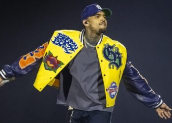 Chris Brown Brings “Breezy Bowl” Tour To NJ: 10 Best Song Performances Of The Night Chris Brown Brings “Breezy Bowl” Tour To NJ: 10 Best Song Performances Of The Night