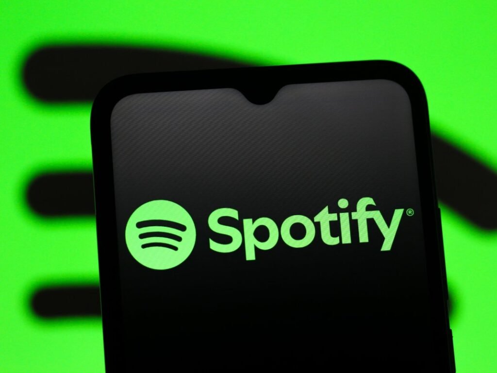 Calling all DJs! Spotify has added a track mixing tool to playlists