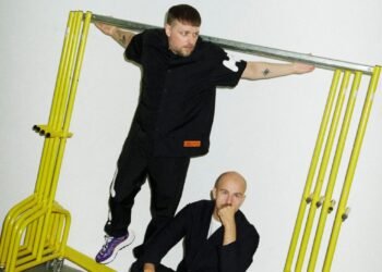 How Adana Twins shape warmth and movement with Guitar Rig