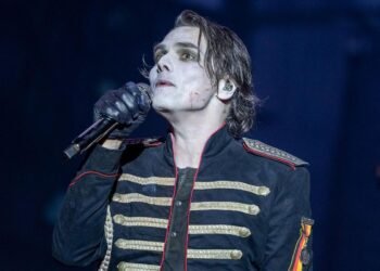 Photos + Review — My Chemical Romance Bring the Heat in Arlington
