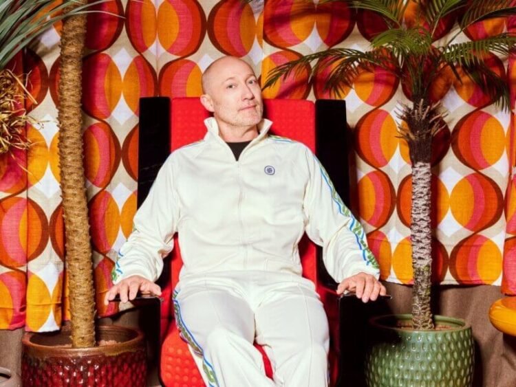 SOUND FIST: PAUL KALKBRENNER & STROMAE SOUND FIST: PAUL KALKBRENNER & STROMAE