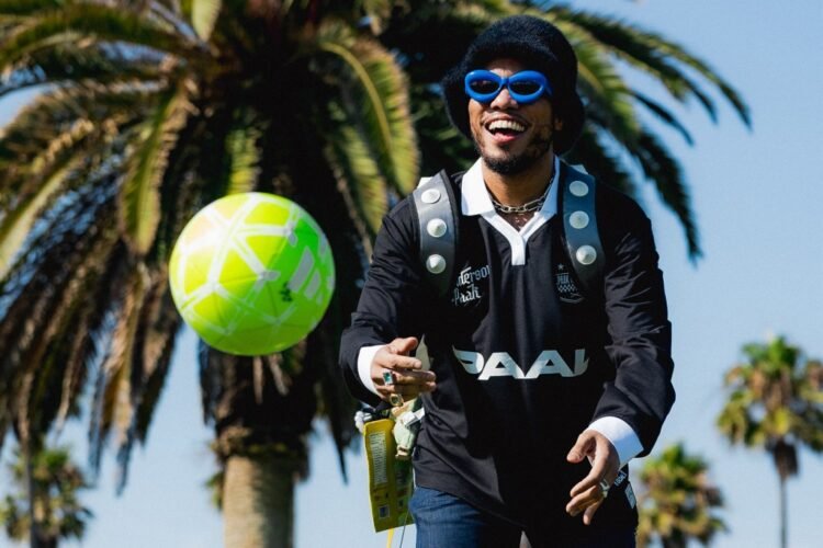 Anderson .Paak Kicks Off Soccer Collab to Give Girls 'Chance to Shine' Anderson .Paak Kicks Off Soccer Collab to Give Girls ‘Chance to Shine’