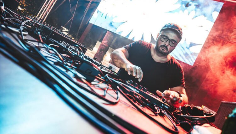 Why Fernando Lagreca’s workflow balances presets and play Why Fernando Lagreca’s workflow balances presets and play