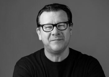 Tony Harlow to exit as CEO of Warner Music UK Tony Harlow to exit as CEO of Warner Music UK