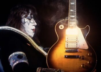 Kiss’ Ace Frehley Dies at 74 Kiss’ Ace Frehley Dies at 74