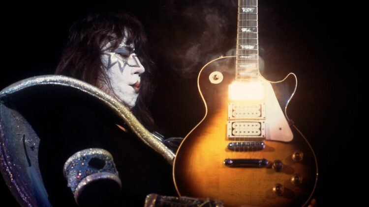 Kiss’ Ace Frehley Dies at 74 Kiss’ Ace Frehley Dies at 74