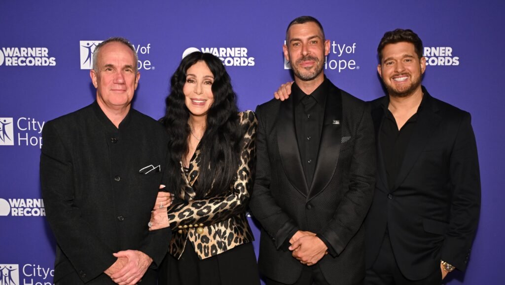 City of Hope honors Warner Records’ Tom Corson with Spirit of Life Award City of Hope honors Warner Records’ Tom Corson with Spirit of Life Award