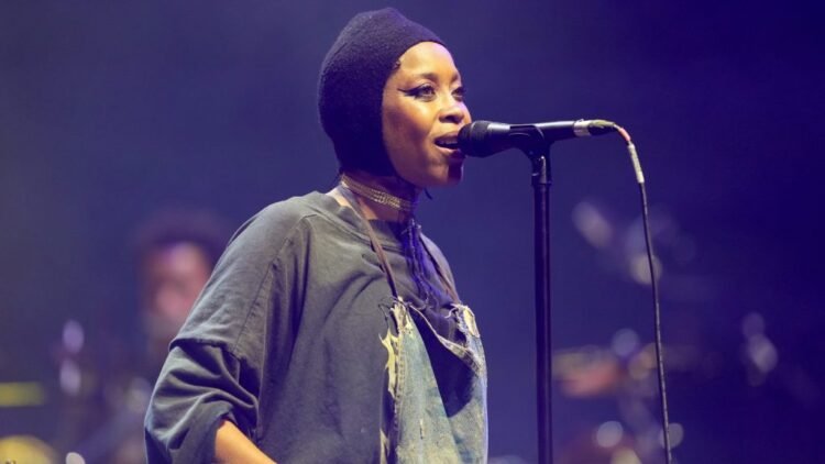 Erykah Badu Unloaded ‘Mama’s Gun’ At ‘The Return Of Automatic Slim’ Tour’s Opening Night  Erykah Badu Unloaded ‘Mama’s Gun’ At ‘The Return Of Automatic Slim’ Tour’s Opening Night