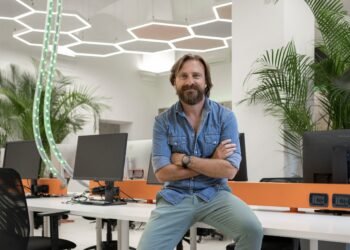 Major music publishers ink AI licensing deals with lyrics and music data company Musixmatch Major music publishers ink AI licensing deals with lyrics and music data company Musixmatch