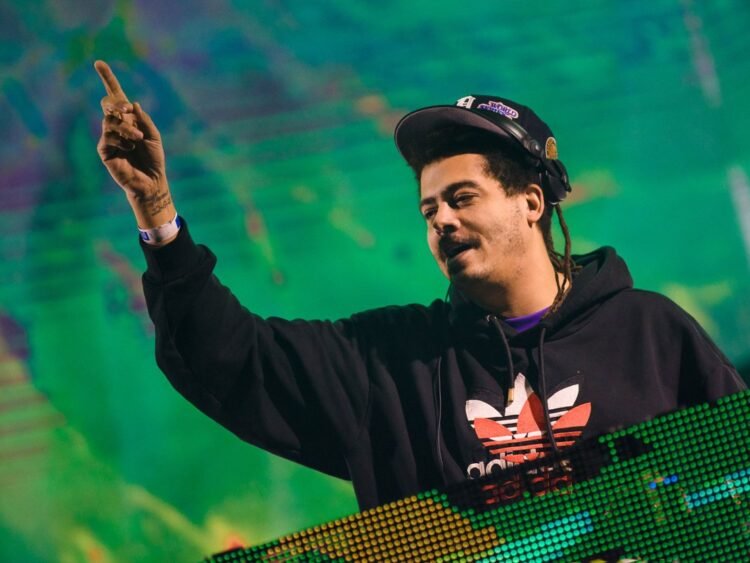 Seth Troxler is paying €10 an hour to those who will help salvage his record collection – which was damaged in an Ibiza flood Seth Troxler is paying €10 an hour to those who will help salvage his record collection – which was damaged in an Ibiza flood