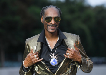 Snoop Dogg Takes Accountability, Delivers Message Of LGBTQ Love With New Song Snoop Dogg Takes Accountability, Delivers Message Of LGBTQ Love With New Song