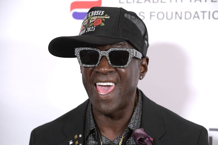 Flavor Flav Says His Score For Alix Earle and Val Chmerkovskiy on ‘DWTS’ Was An Accident Flavor Flav Says His Score For Alix Earle and Val Chmerkovskiy on ‘DWTS’ Was An Accident