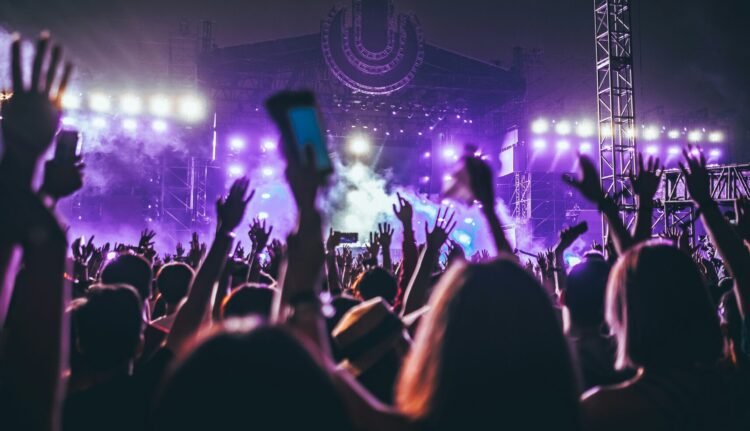 UK moves to ban resale of tickets above original price