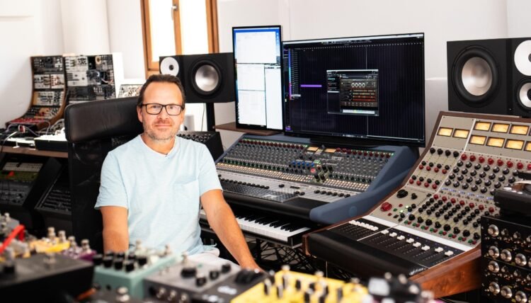 10 Phantom Rooms on RSI 2: how rare Berlin synths shape the future of NKS