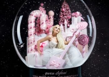 SOUND FIST: GWEN STEFANI – SHAKE THE SNOW GLOBE