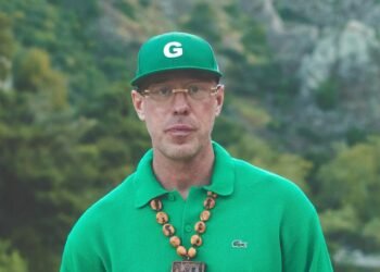 The Grouch Reflects On Aesop’s Death As Living Legends Solider On With Christmas Tour