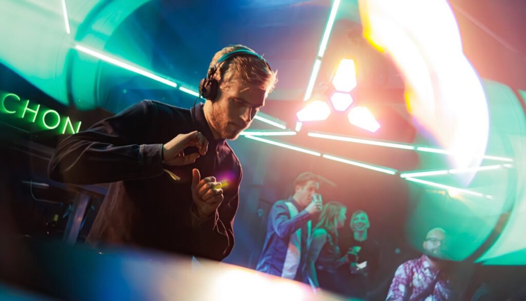 How Huminal uses Raum to balance melody and depth How Huminal uses Raum to balance melody and depth