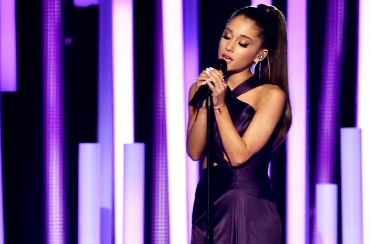 Ariana Grande’s ‘Christmas & Chill’: Greatest Pop Stars Podcast
