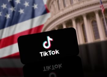 TikTok signs deal with Oracle consortium for US business