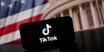 TikTok signs deal with Oracle consortium for US business