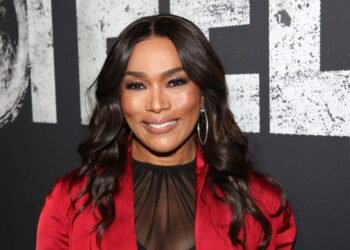 Angela Bassett To Receive Excellence In The Arts Award At ABFF Honors