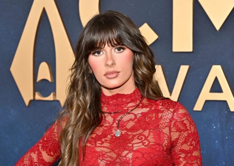 How Rare Is It for a Country Song by a Woman to Reach Hot 100's Top 10? How Rare Is It for a Country Song by a Woman to Reach Hot 100’s Top 10?