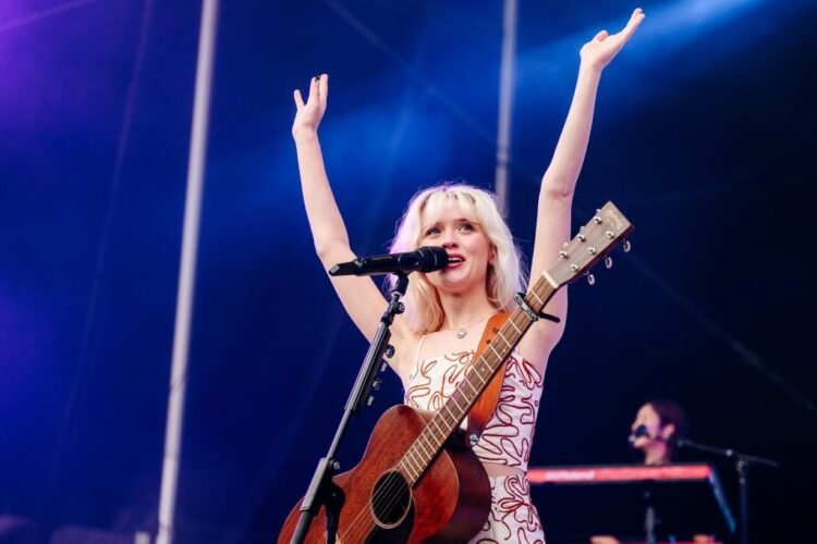 Maisie Peters Sets Intimate 2026 Australian Theater Tour