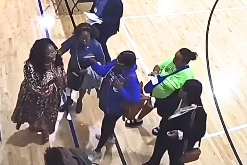 St. Louis Politicians Throw Hands: Video Shows Wild Hair-Pulling Brawl St. Louis Politicians Throw Hands: Video Shows Wild Hair-Pulling Brawl