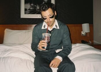 Listen to Harry Styles’ New Song “Aperture”
