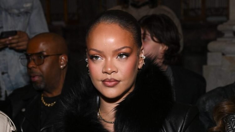 Rihanna Posts Documentary Proof She Is Recording Music