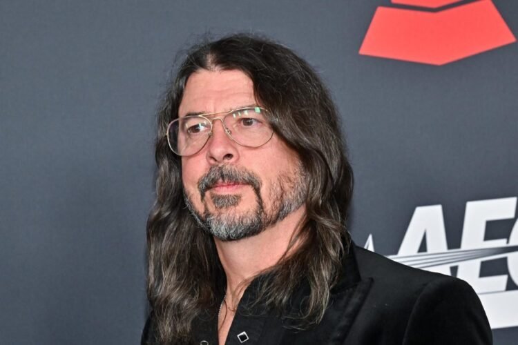 Dave Grohl Explains Josh Freese’s Exit From Foo Fighters Dave Grohl Explains Josh Freese’s Exit From Foo Fighters