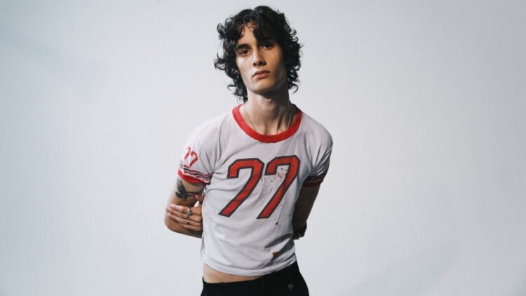 WMG generated $1.84bn in calendar Q4; recorded music subscription streaming revenues jump 10.9% YoY