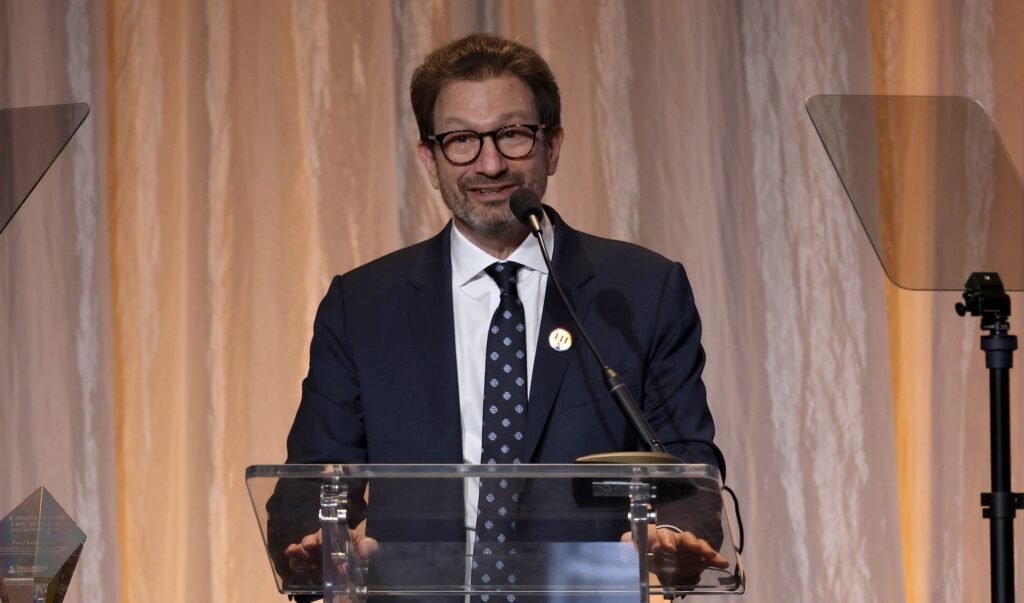 WMG’s Paul Robinson honored with Recording Academy’s ELI Service Award: He ‘stands for everything that is honest, diligent, fair.’ WMG’s Paul Robinson honored with Recording Academy’s ELI Service Award: He ‘stands for everything that is honest, diligent, fair.’