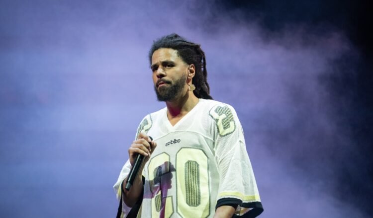 J. Cole Calls Drake Backlash A “Whole Campaign,” Says He’s “Disgusted”