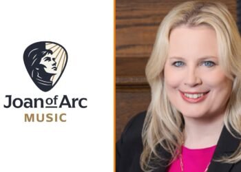 Former UMG Nashville chief Cindy Mabe launches Joan of Arc Music, strikes distribution deal with Warner Records Nashville Former UMG Nashville chief Cindy Mabe launches Joan of Arc Music, strikes distribution deal with Warner Records Nashville