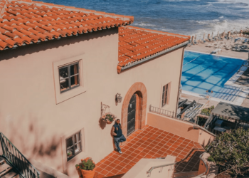 Aj Snow – Out the Way (Album Review)