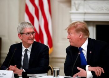 Donald Trump Says He Loved Getting His “Ass Kissed” By Apple CEO Tim Cook