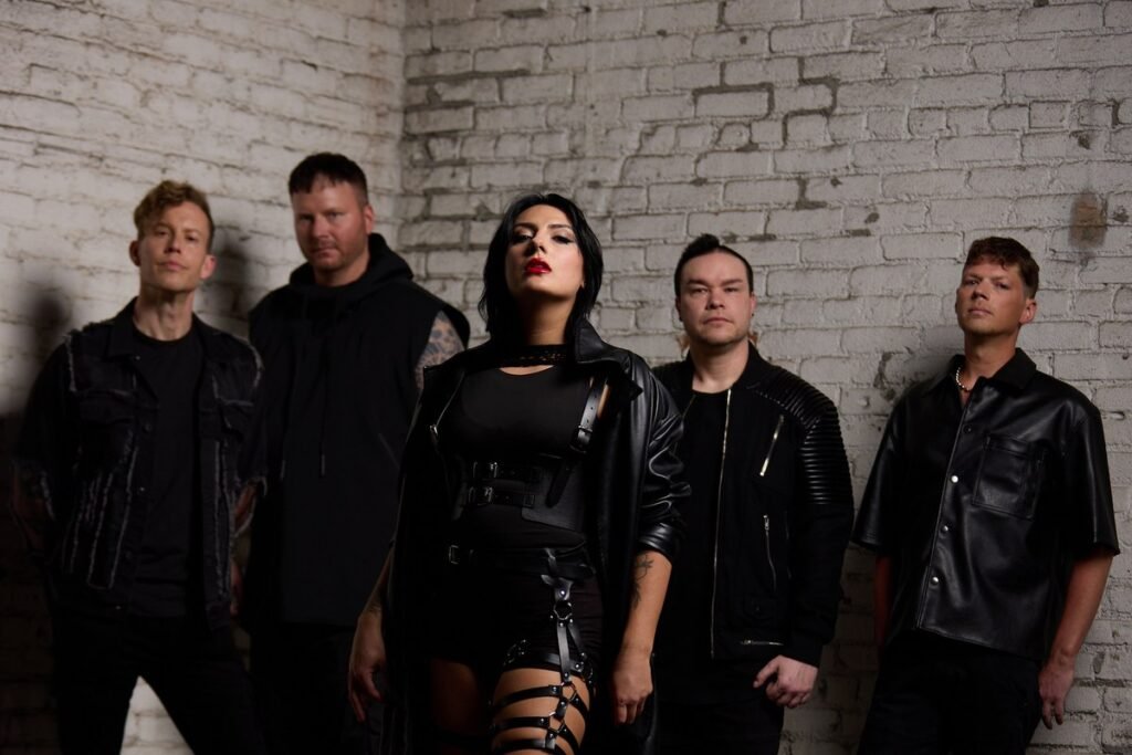 Eva Under Fire Interview — New Album, New Tour, Therapy + More