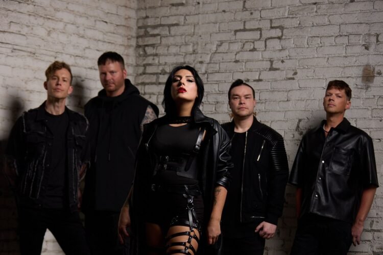Eva Under Fire Interview — New Album, New Tour, Therapy + More