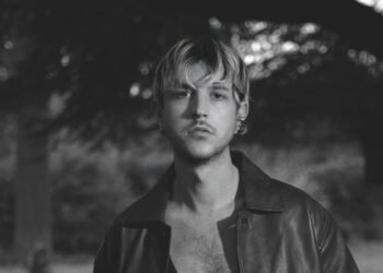 SOUND FIST: OSCAR & THE WOLF