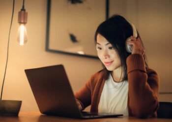 Audiotool is hosting a “hackathon series” to teach people how to make plugins