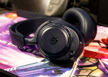 SteelSeries Arctis Nova Pro Omni Review: Perfectly In The Middle